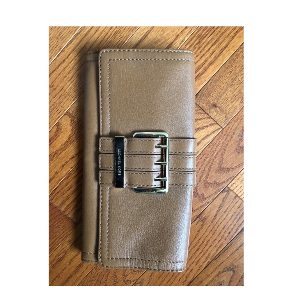 Michael Kors clutch